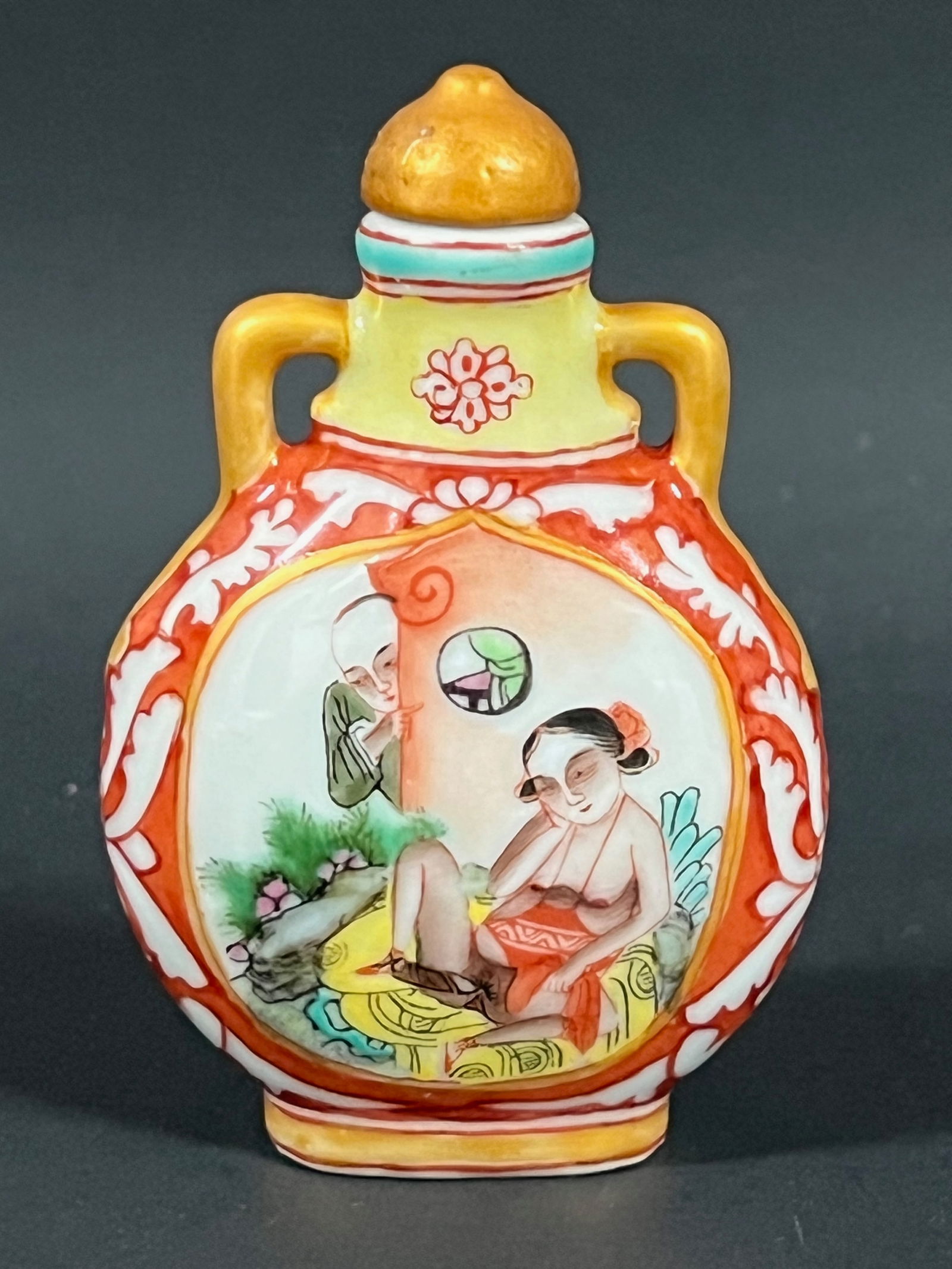 Chinese Art Porcelain Snuff Bottle (1 of 9)