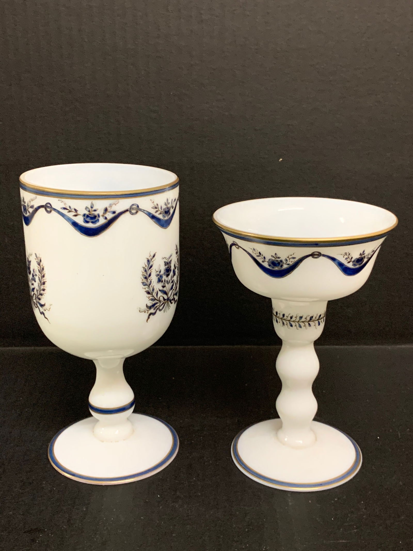 Vintage Pair of Art Glass - 5