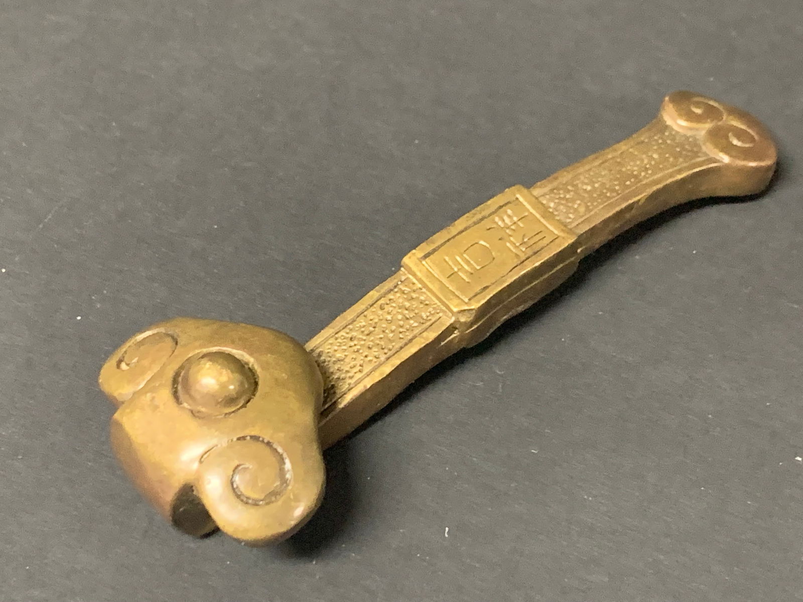 Chinese Bronze Miniatutre Ruyi Sculpture - 4