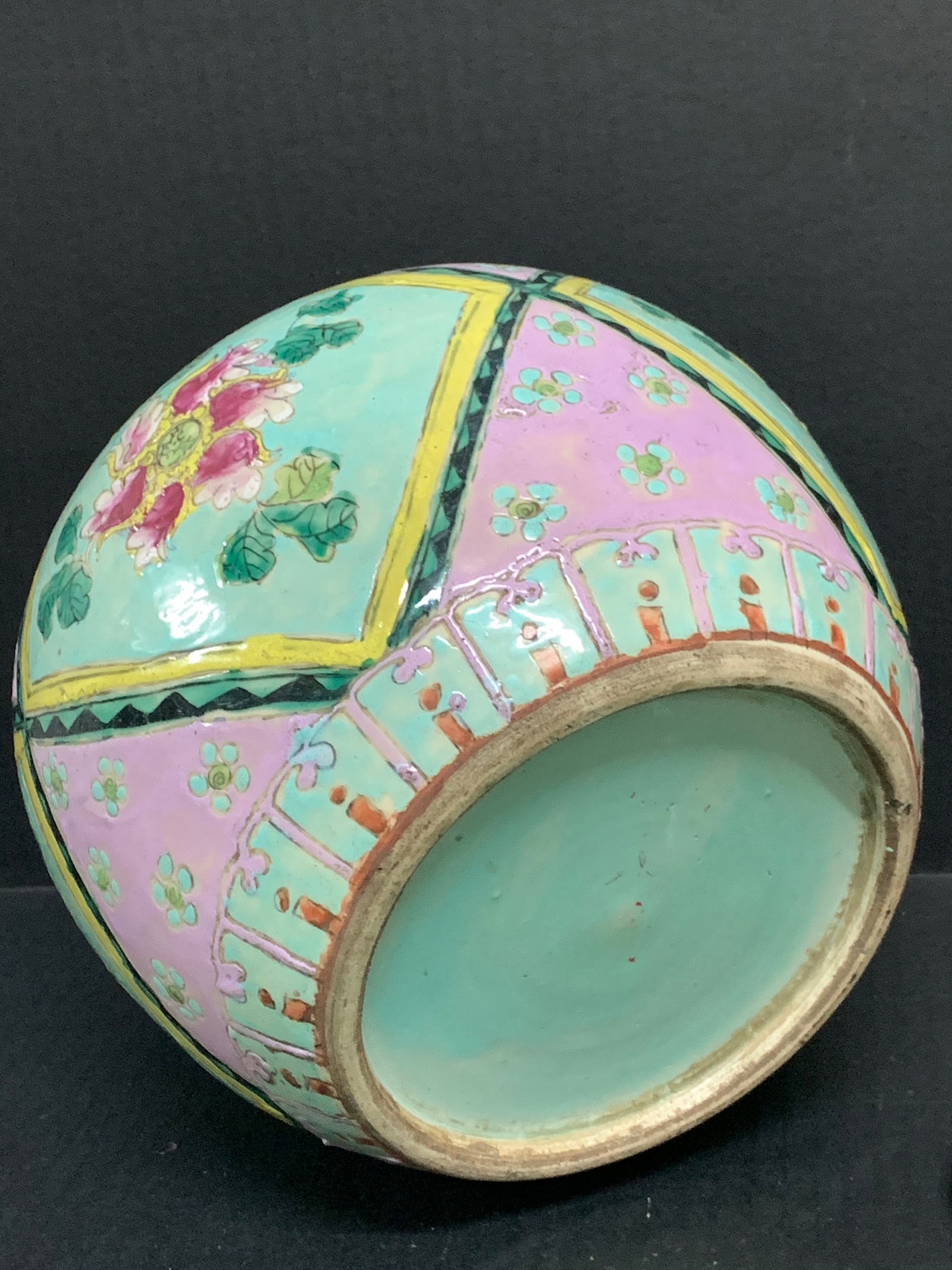 Chinese Art Porcelain Famille Rose Jar - 7