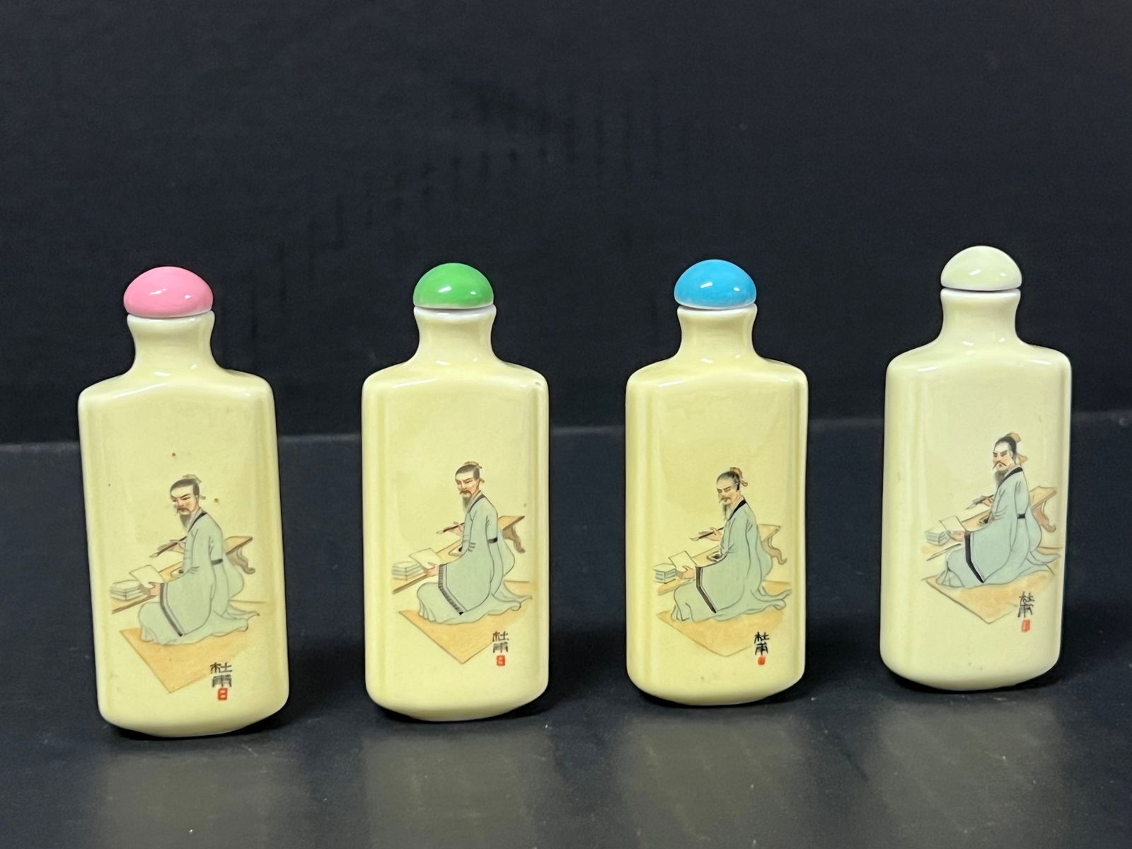 Chinese Art Porcelain Snuff Bottle Set of 4 - 3