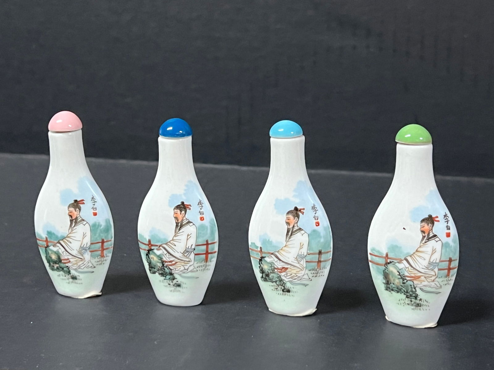 Chinese Art Porcelain Snuff Bottle - 2