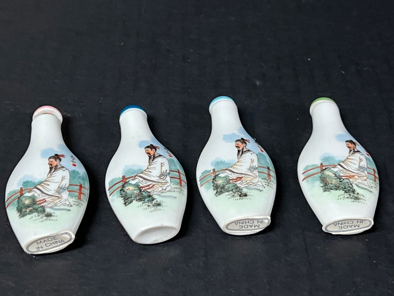 Chinese Art Porcelain Snuff Bottle - 7