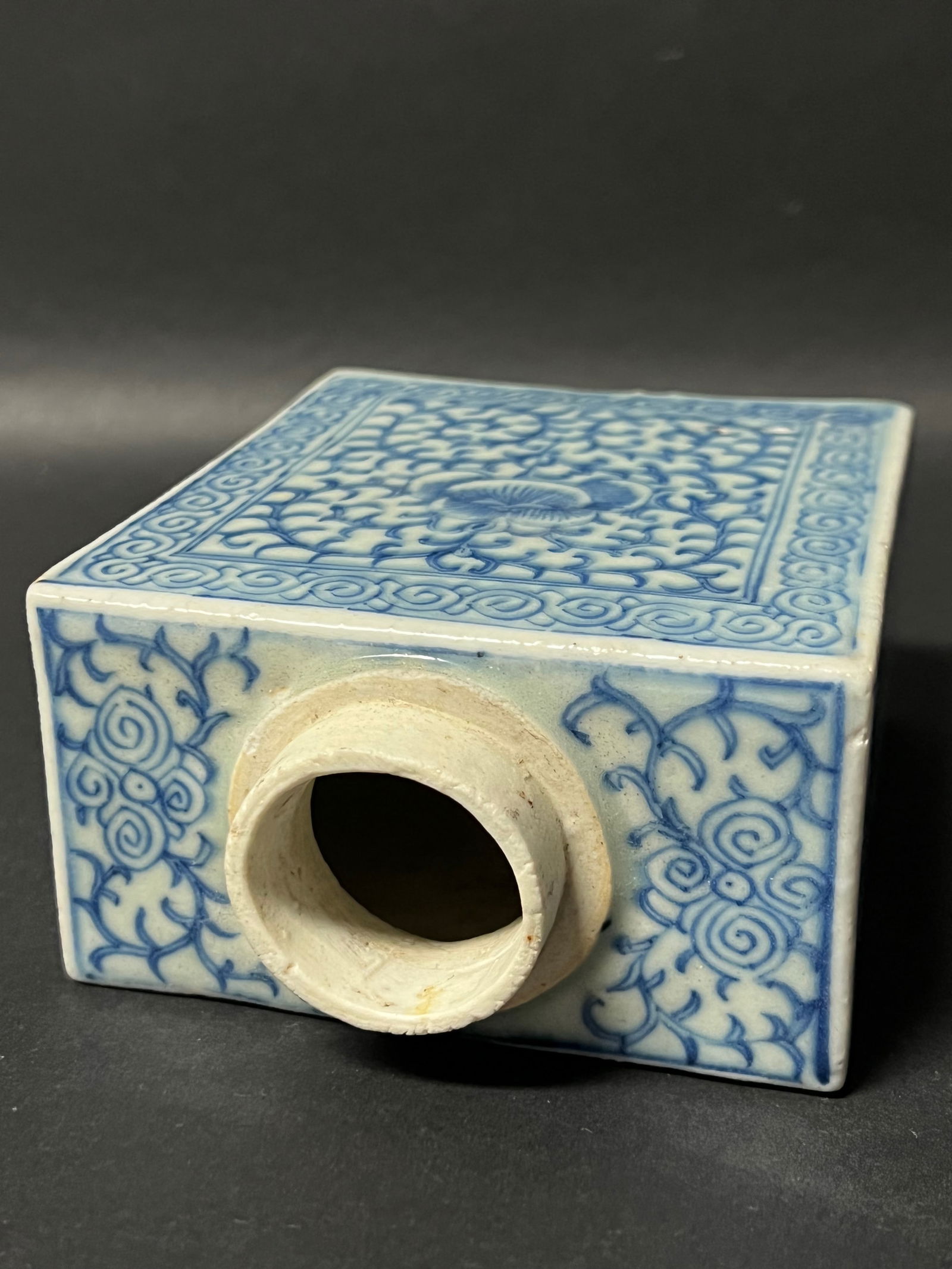 Chinese Porceain Blue and White Tea Caddy - 10