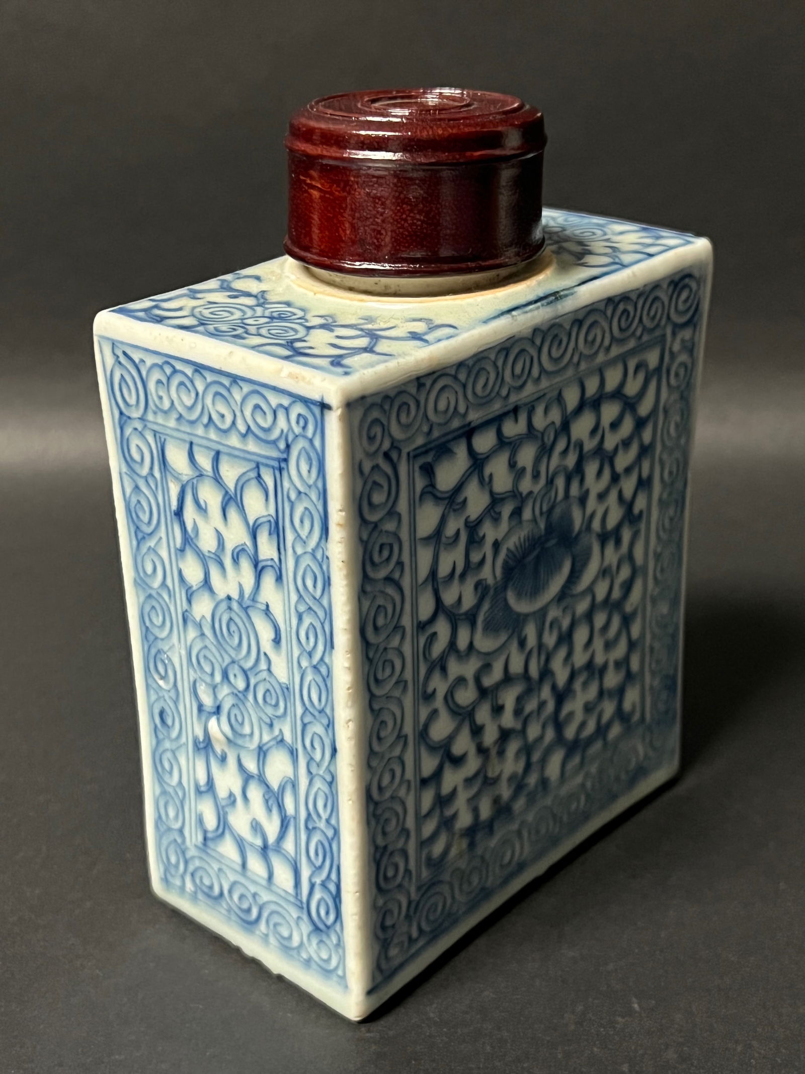 Chinese Porceain Blue and White Tea Caddy - 6