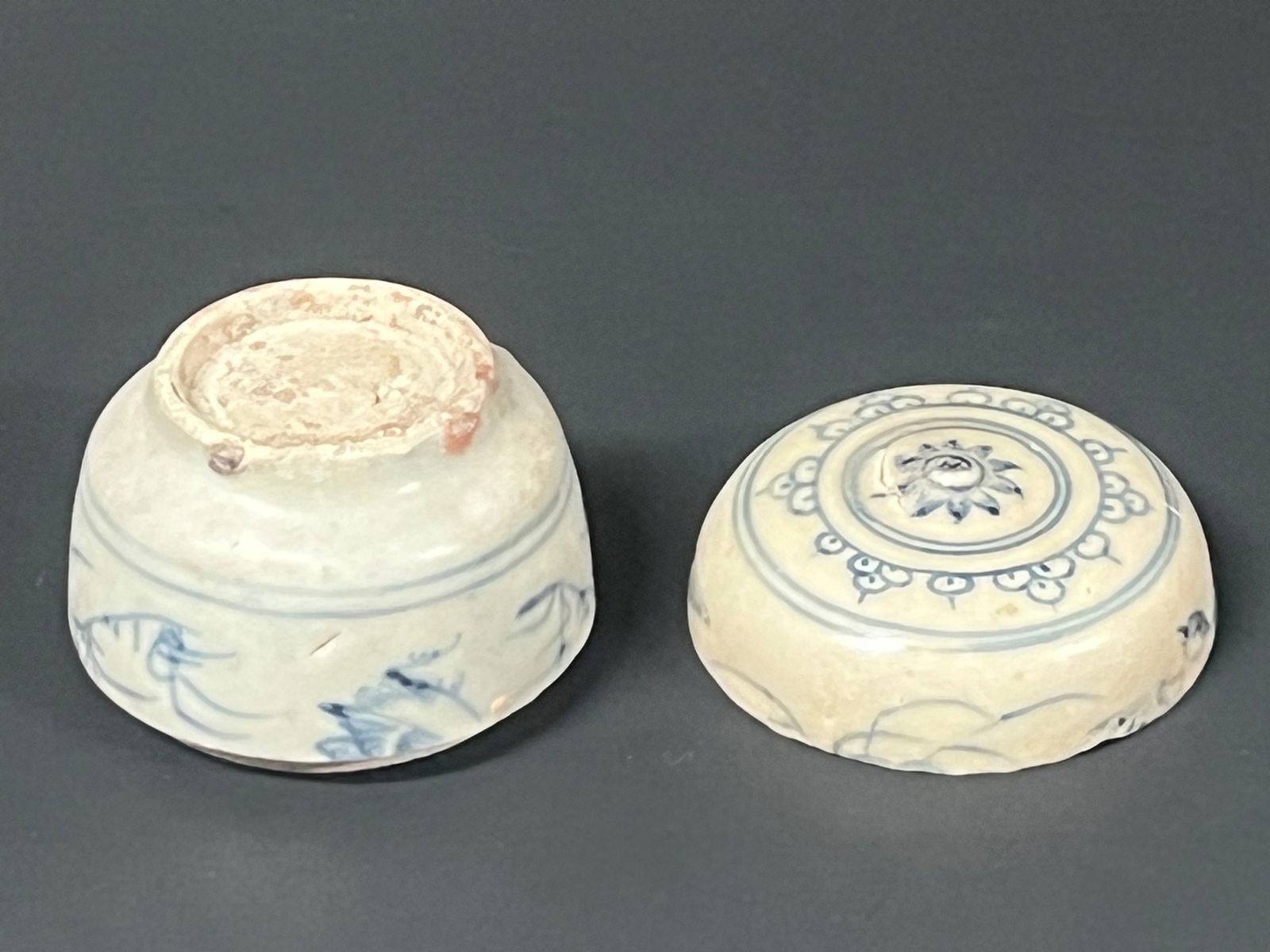 Chinese Art Porcelain Pill Box - 6