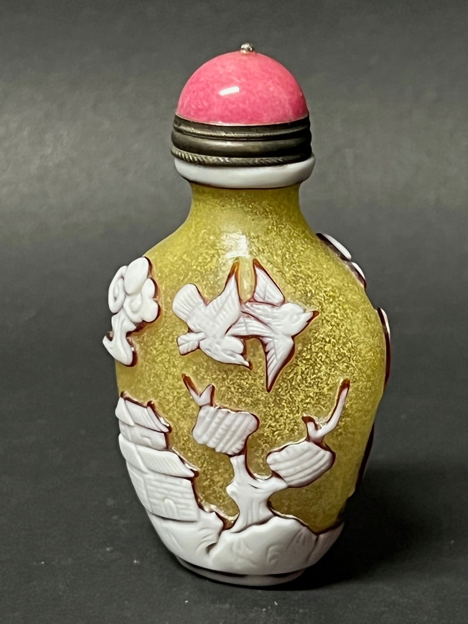 Chinese Art Overlay Peking Glass Snuff Bottle - 5
