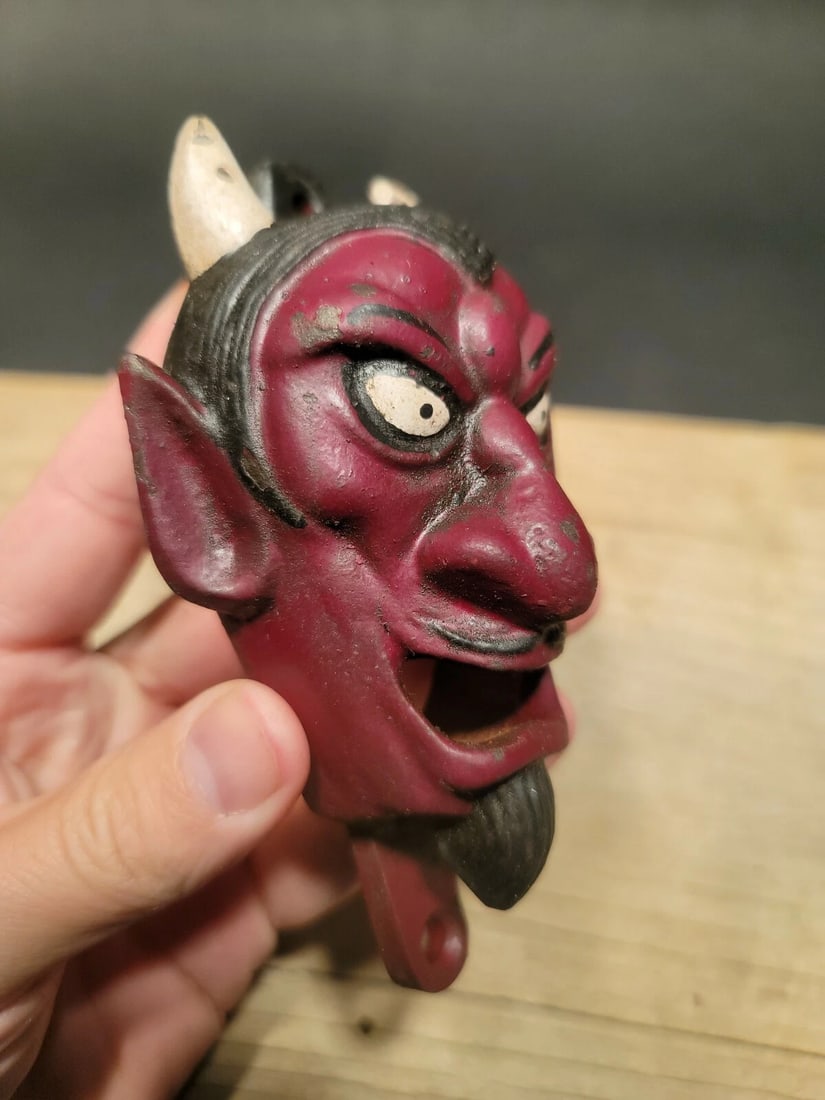Cast Iron folk art Devil Wall mount Bottle Opener - 3