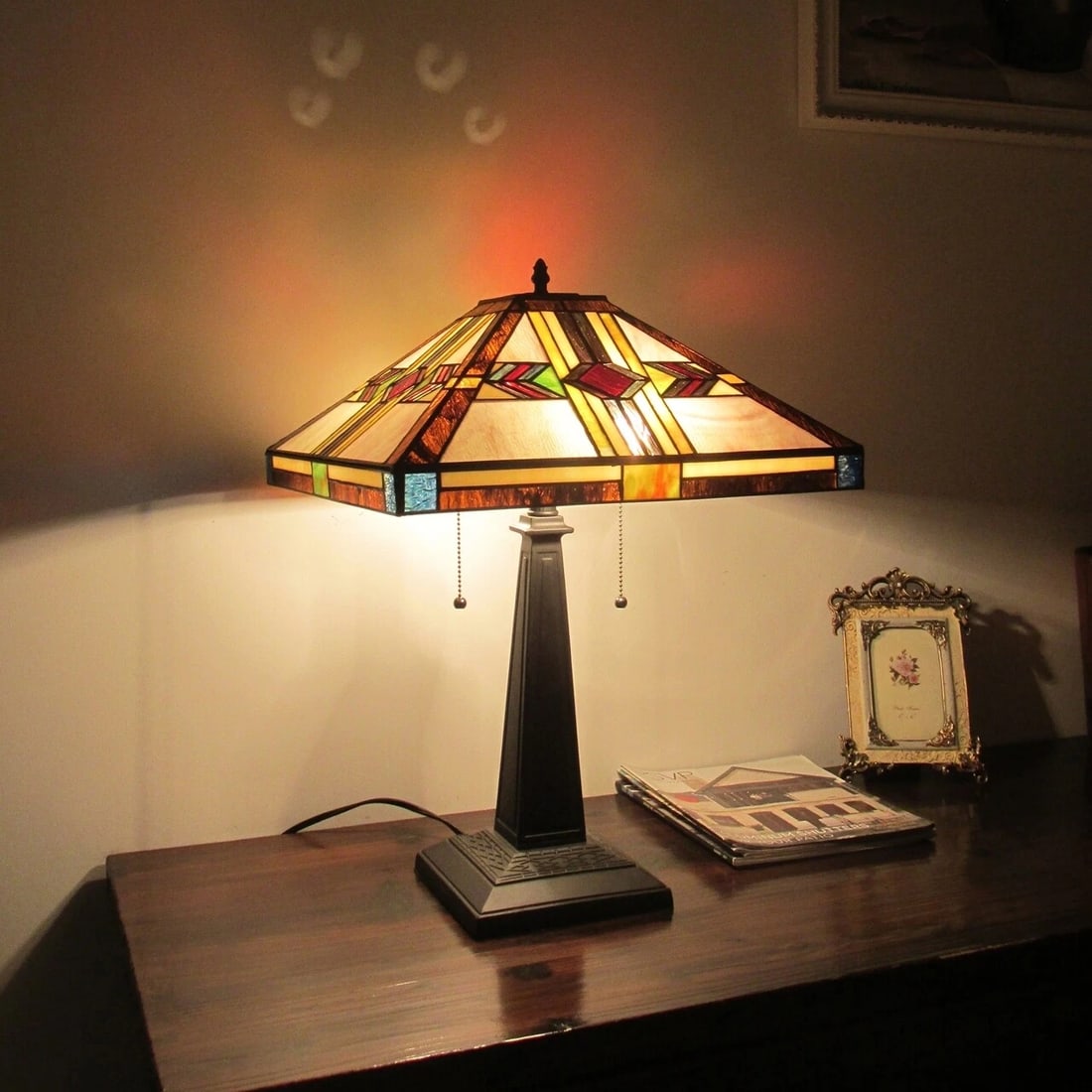 21.85" 2 Light Pull Chain Stained Glass Mission Table Lamp - 4