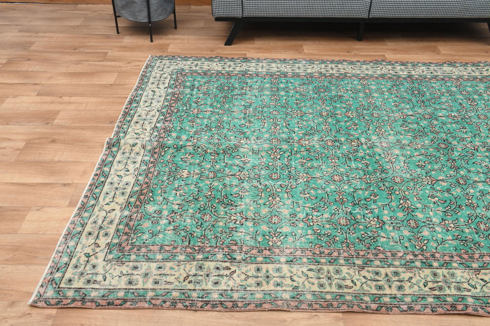 7x10'4 ft, HANDMADE TURKISH AREA Rug - 5