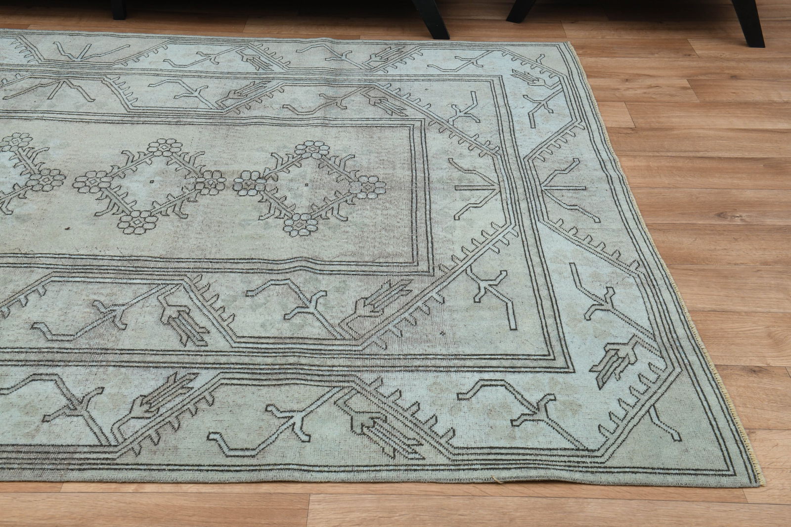 6x9 TURKISH RUG, Beige Brown Vintage: Title: 6x9 TURKISH RUG, Beige Brown Vintage Description: This Turkish one-of-a-kind Vintage Turkish Rug is hand-knotted and handwoven by the most skilled artisans who use pure wool, in muted, natural