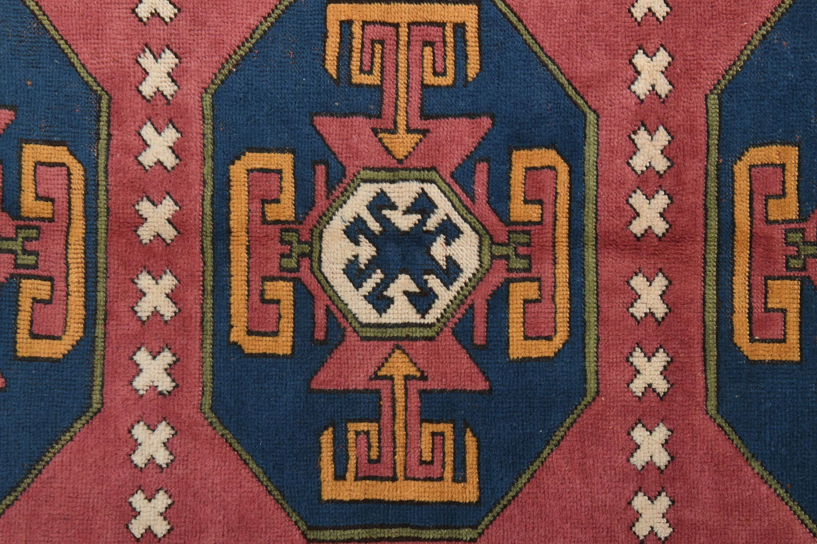 6x8 ft TURKISH Rug, VINTAGE - 7