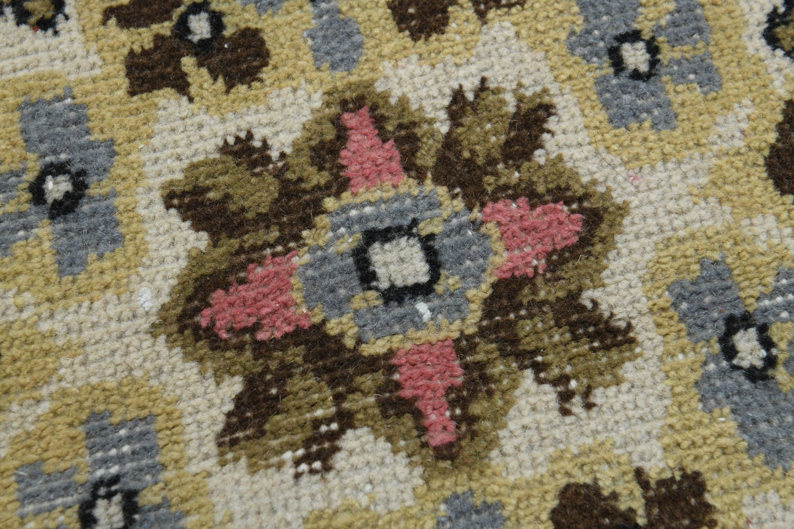 6'8x10 ft, PINK TURKISH RUG, Anatolian - 8