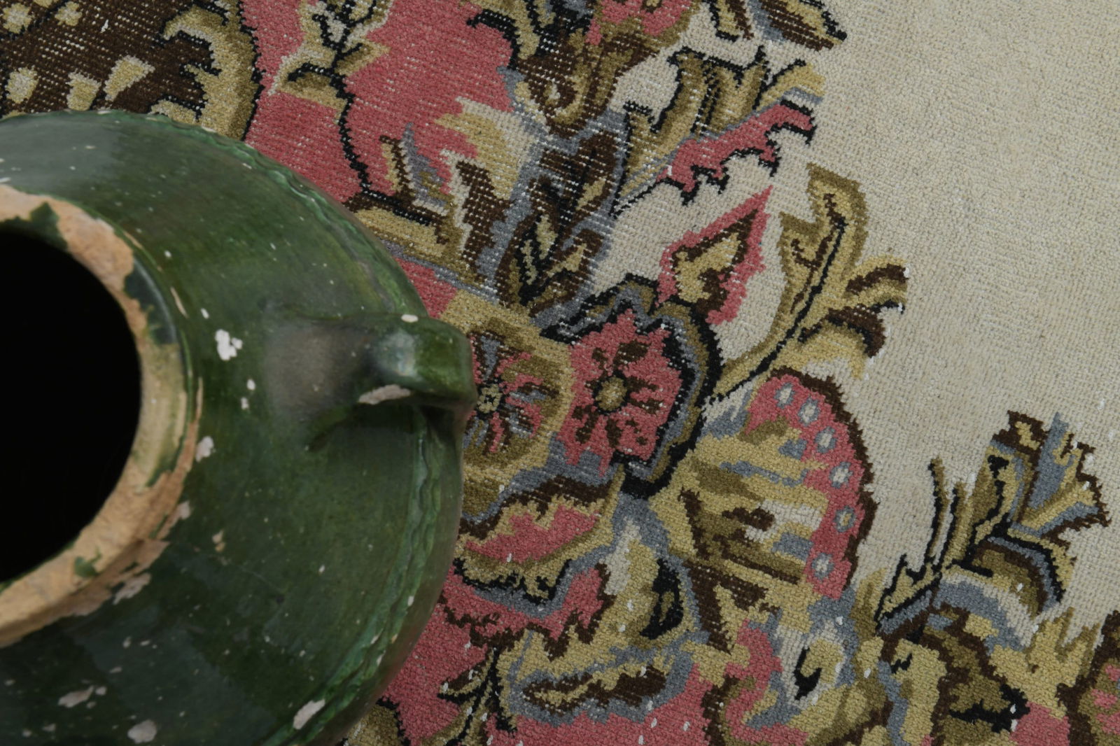 6'8x10 ft, PINK TURKISH RUG, Anatolian - 9