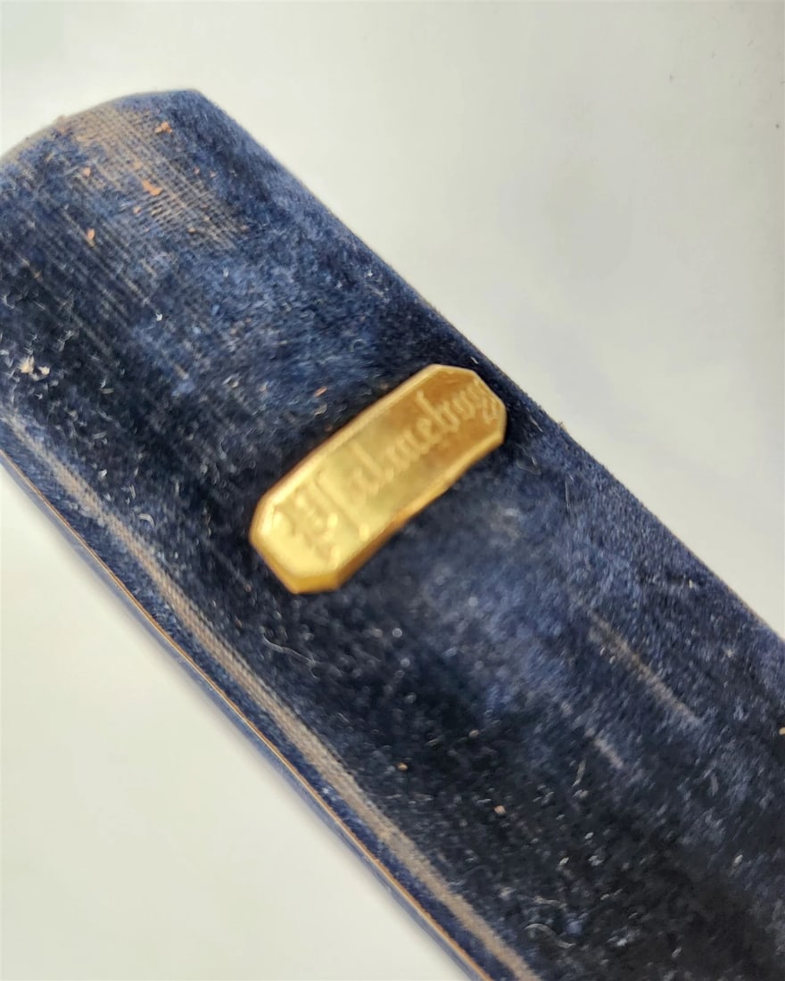 1871 PSALM BOOK in DANISH antique DECORATIVE VELVET BINDING w/ BRASS EDGES - 6