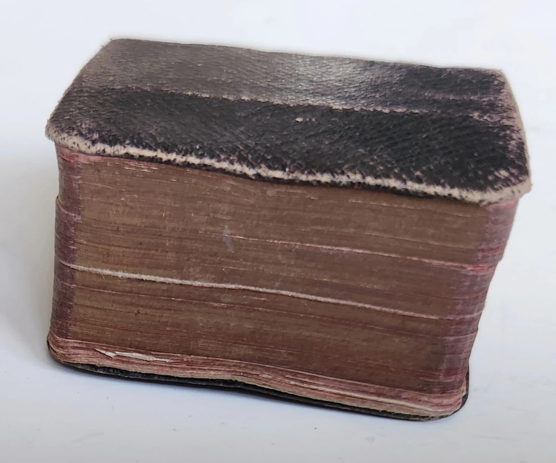 1870s MINIATURE BOOK of COMMON PRAYER in ENGLISH antique - 3