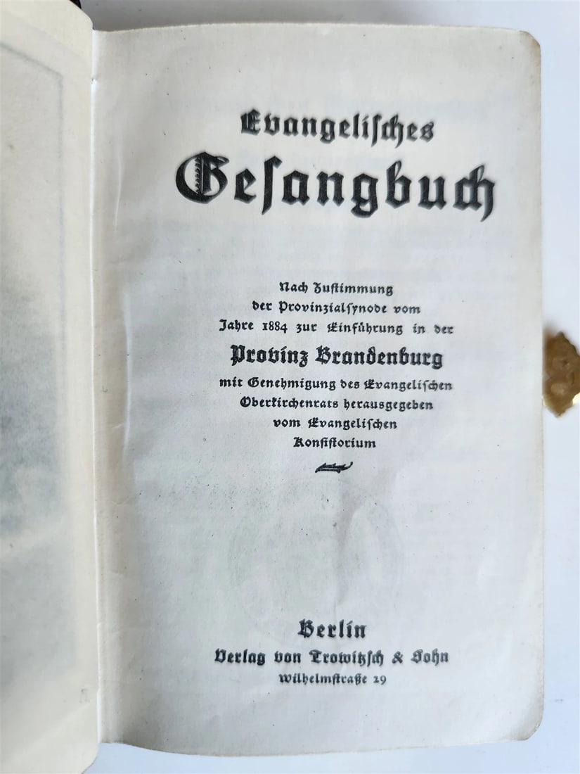 1900s GERMAN HYMNAL antique VELVET BINDING w/ MOTHER OF PEARL DECORATION - 2