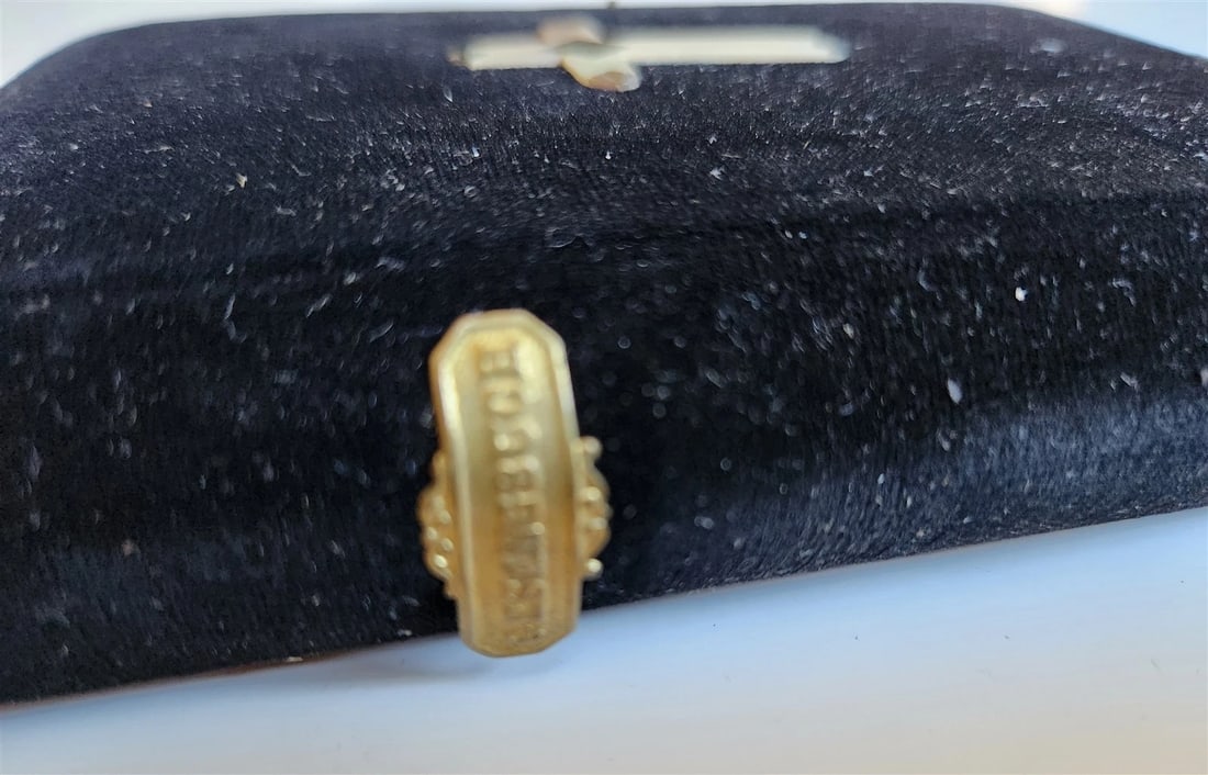 1900s GERMAN HYMNAL antique VELVET BINDING w/ MOTHER OF PEARL DECORATION - 6