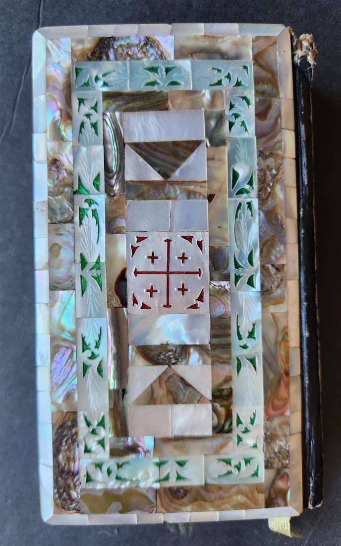 1959 ROMAN MISSAL antique w/ MOTHER-OF-PEARL BINDING - 6