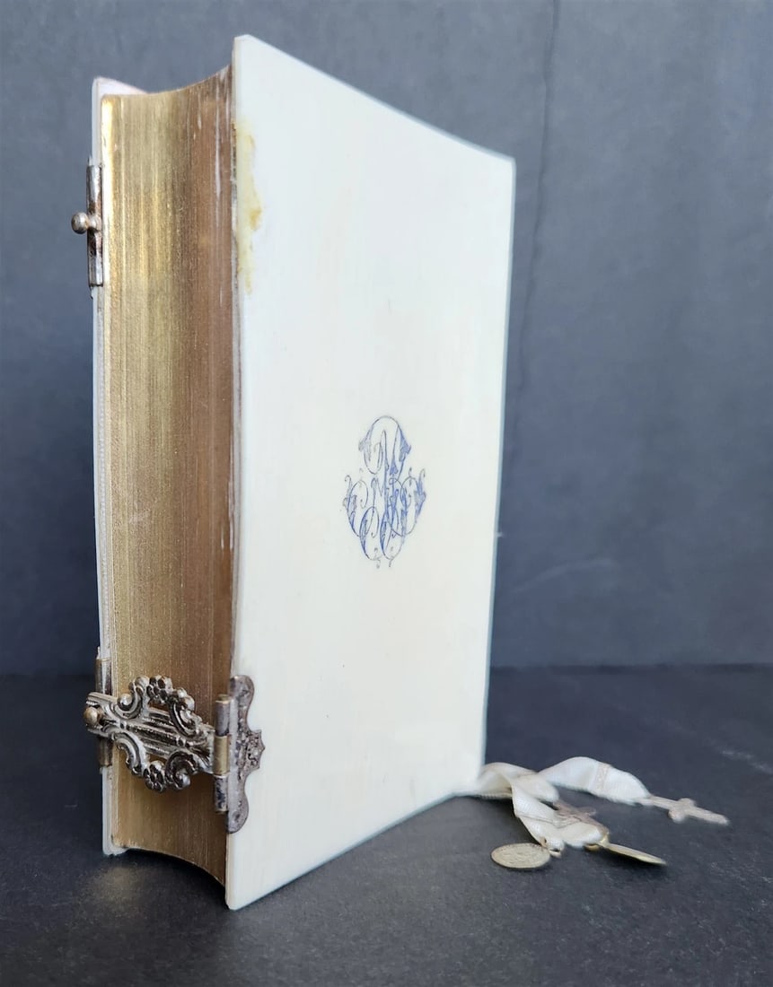 1872 PRAYER BOOK in FRENCH antique CARVED BONE BINDING - PAROISSIEN ROMAIN - 2