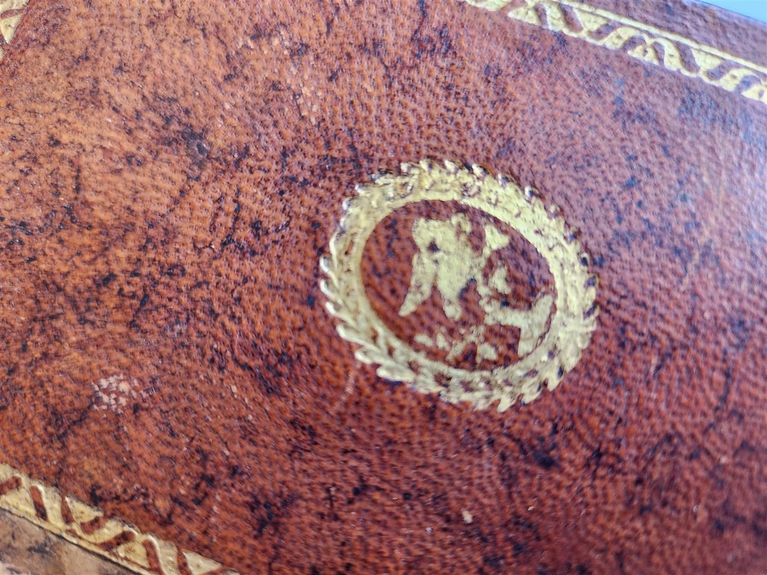 BOOK SHAPED CONTAINER vintage BOX French - 4