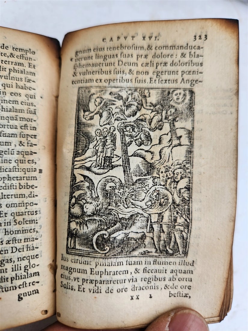 1565 BIBLE in FRENCH ILLUSTRATED antique RARE pocket size LE NOUVEAU TESTAMENT - 8