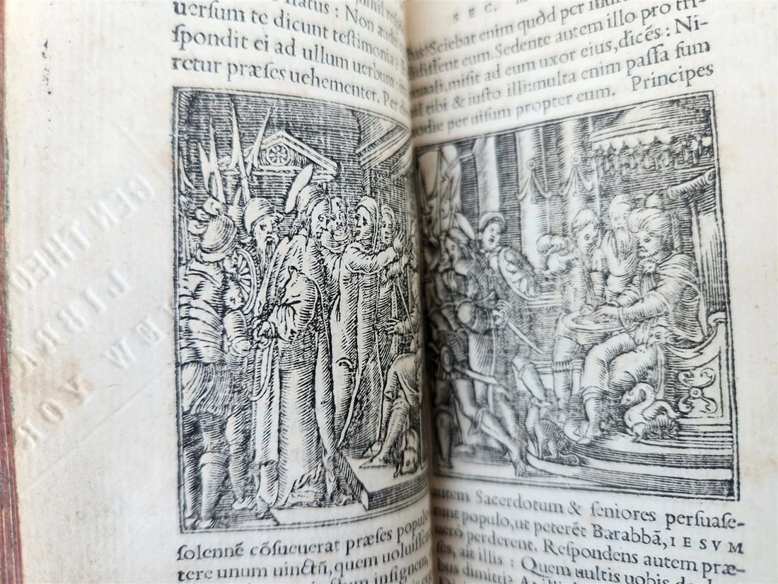 1549 BIBLE in LATIN ILLUSTRATED w/ 108 WOODCUTS antique RARE pocket size - 6