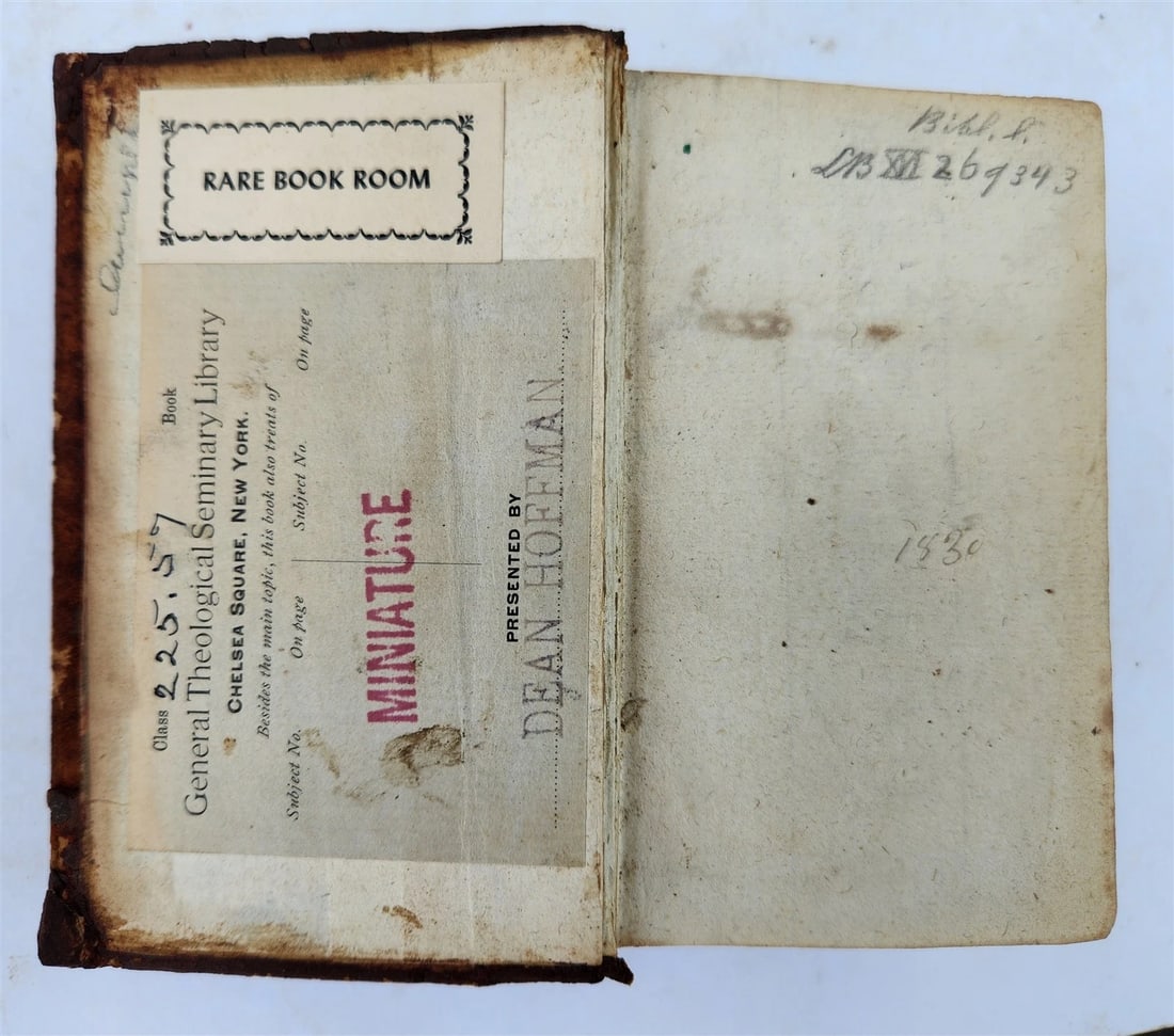 1549 BIBLE in LATIN ILLUSTRATED w/ 108 WOODCUTS antique RARE pocket size - 8