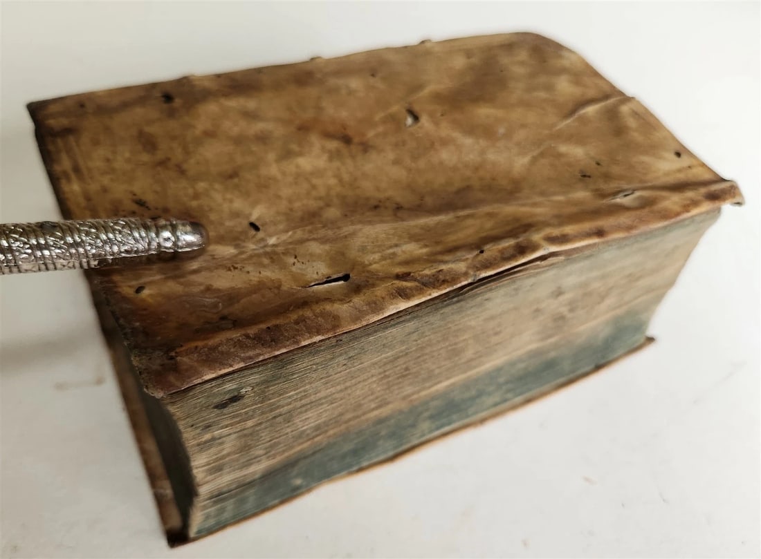 1606 De civili conversatione dissertationes Politicae antique VELLUM S. Gauzzi - 8