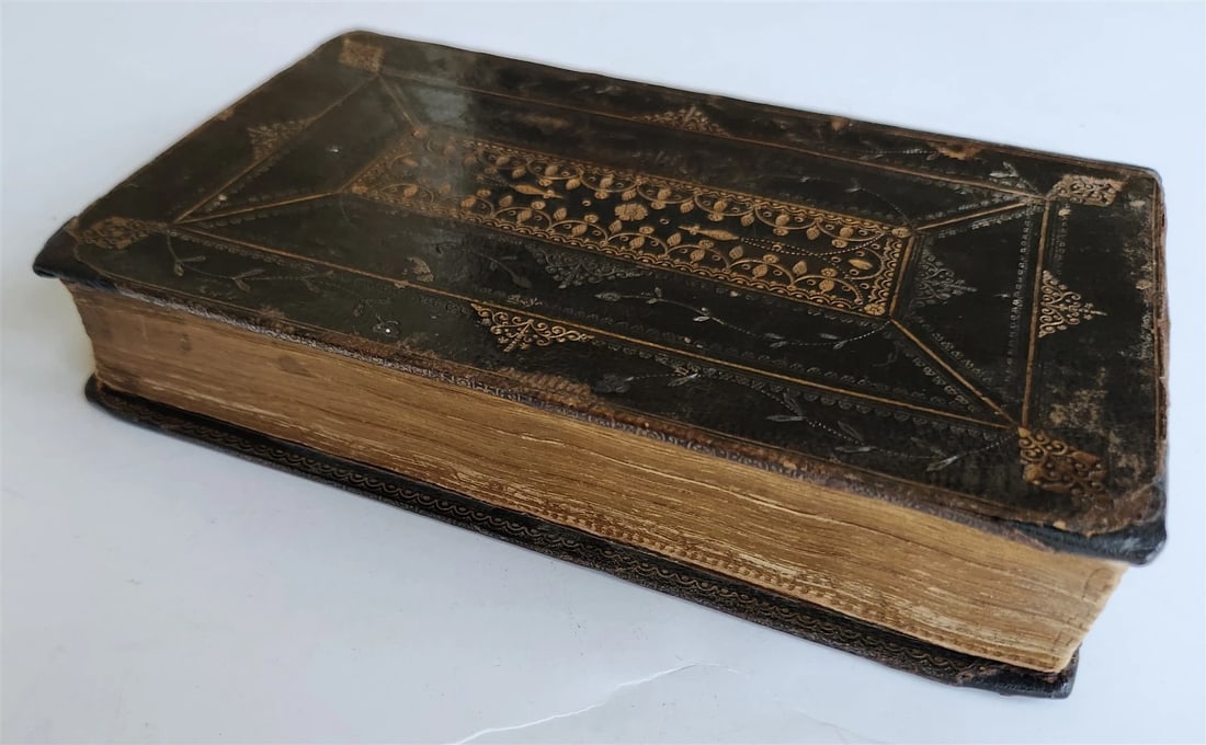 1716 BOOK of COMMON PRAYER w/ PSALTER or PSALMS of DAVID antique in ENGLISH - 4