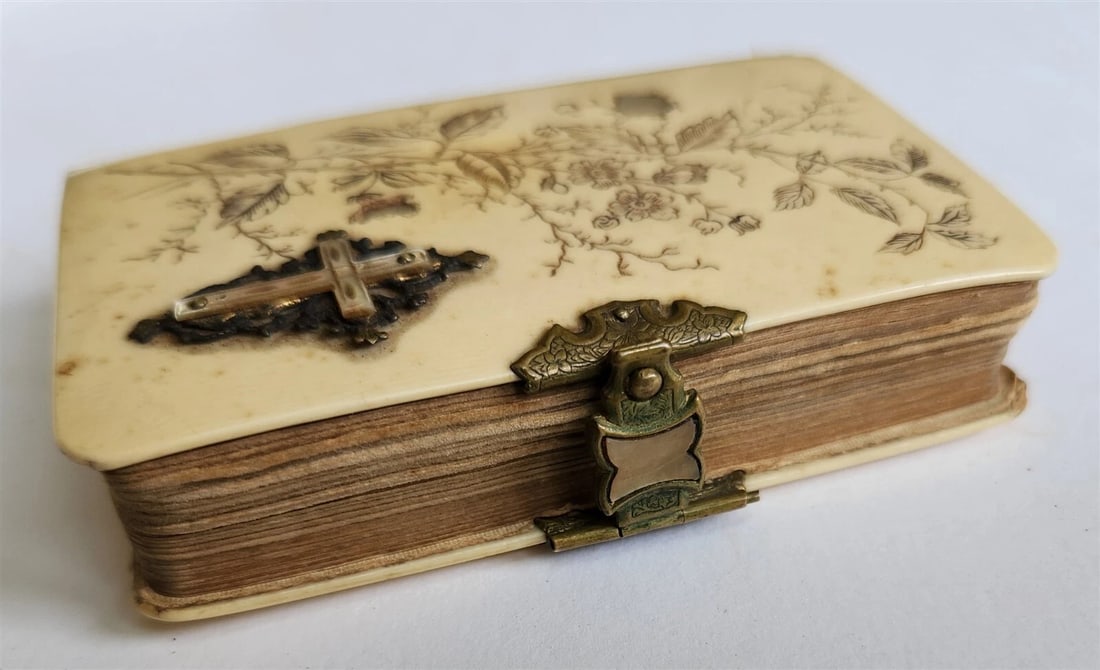 1890 GERMAN PRAYER BOOK w/ MOTHER OF PEARL BINDING antique - 3