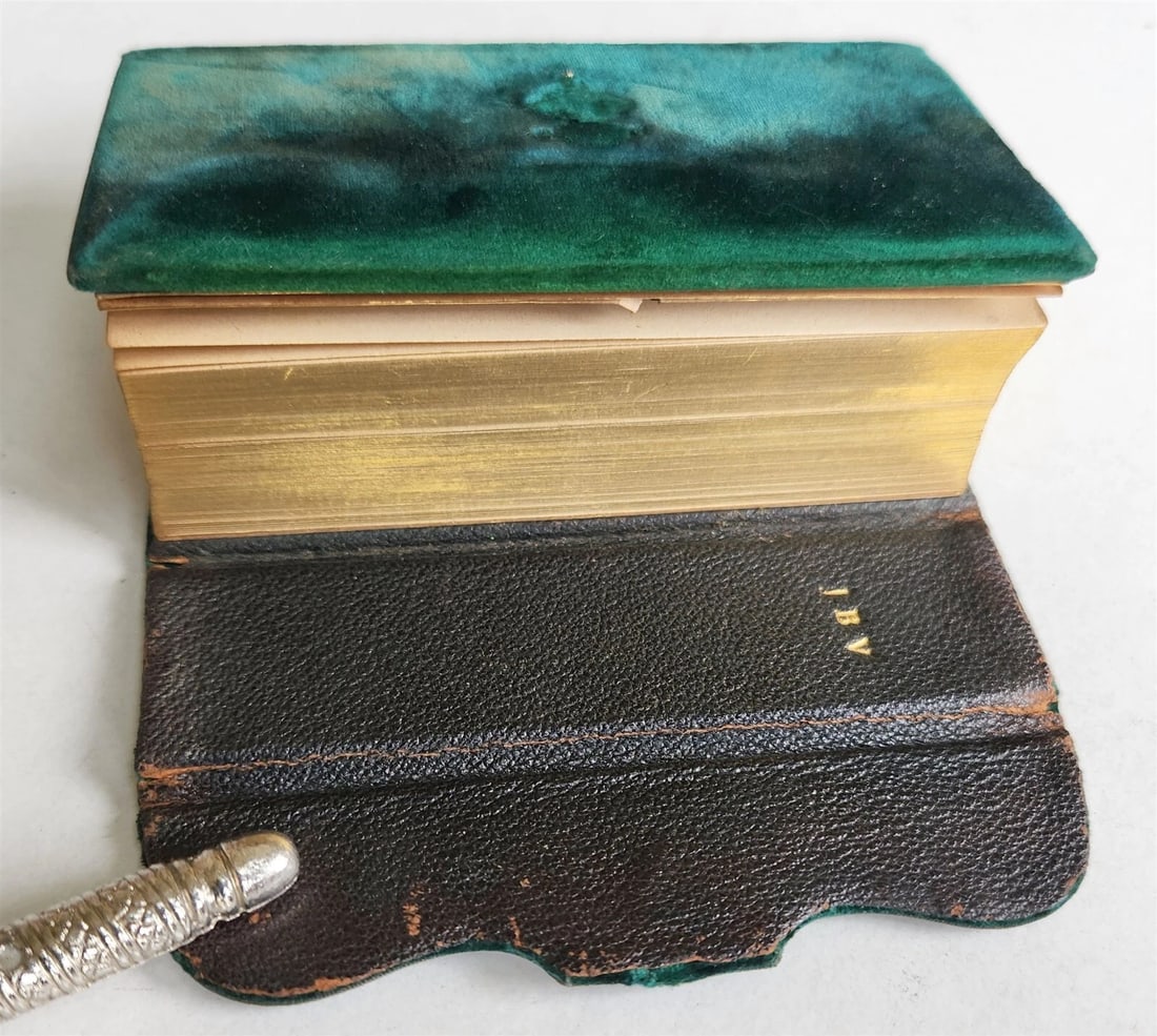 1884 BIBLE in DUTCH NEW TESTAMENT antique VELVET BINDING - 4