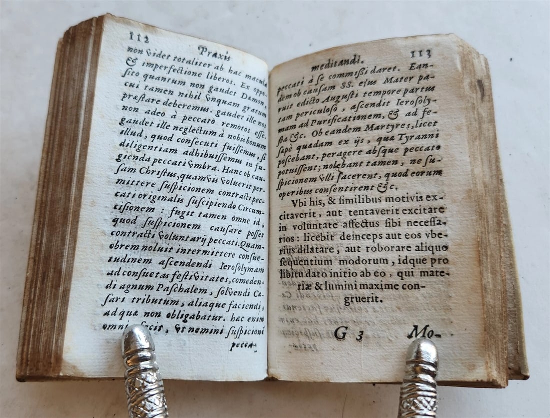 1633 AWESOME VELLUM BINDING antique PRAXIS MEDITANDI MYSTERIA Size 2.5 by 4" - 5