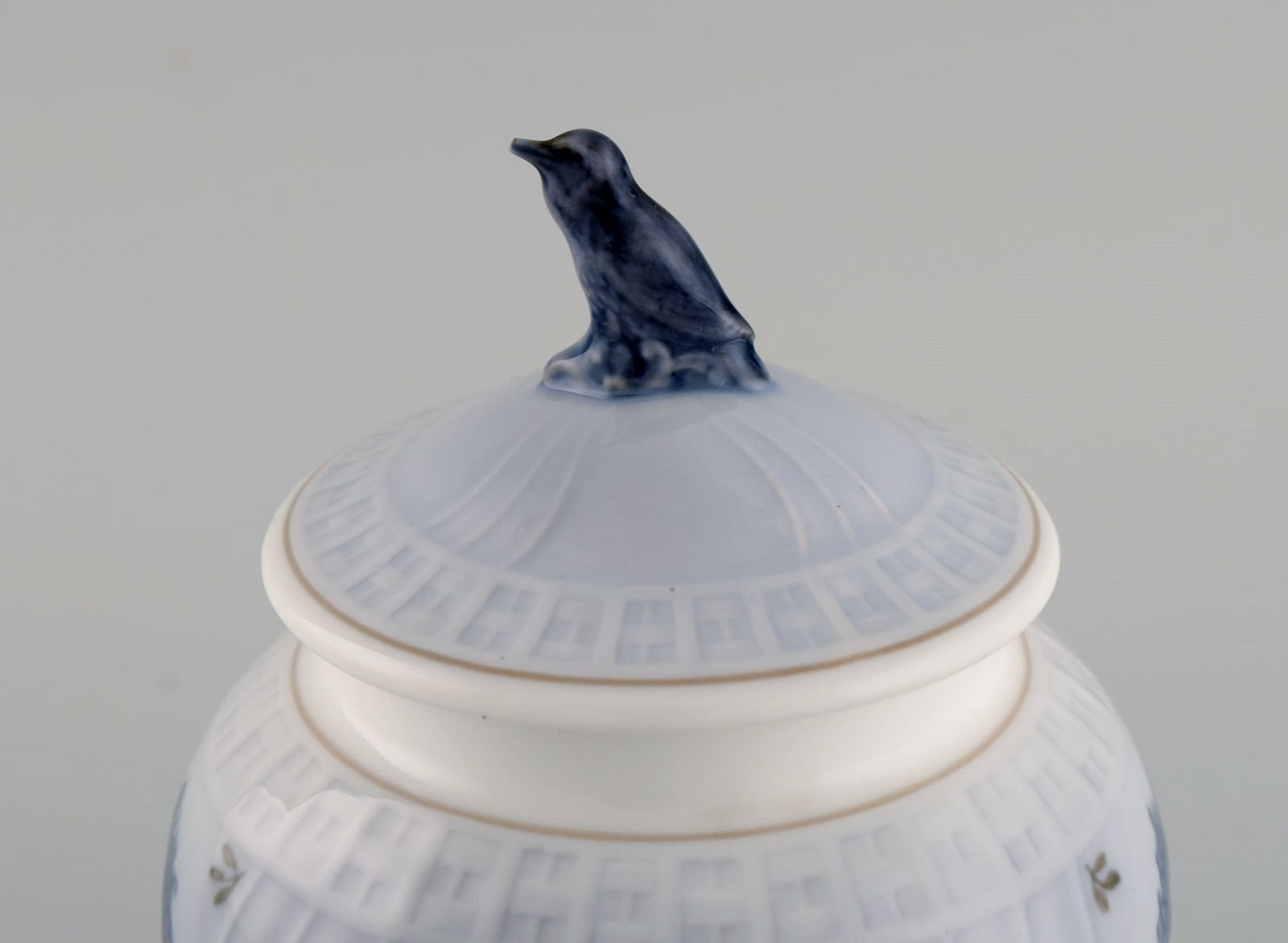 Royal Copenhagen Easter lidded jar in hand-painted porcelain. lid knob modeled as a bird. Dated - 2