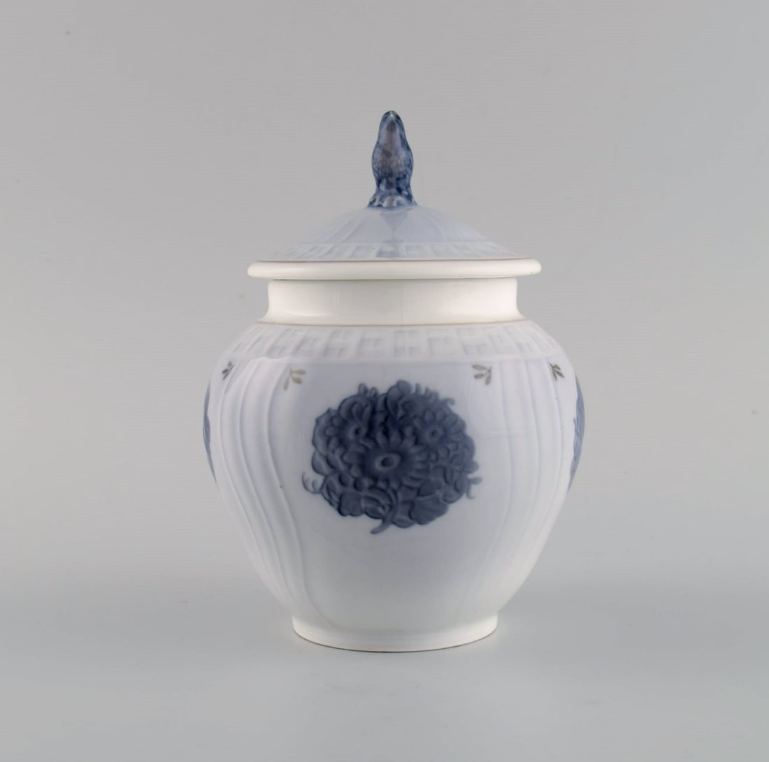 Royal Copenhagen Easter lidded jar in hand-painted porcelain. lid knob modeled as a bird. Dated - 3