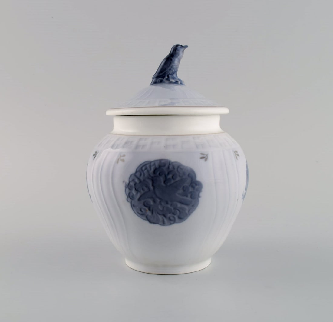 Royal Copenhagen Easter lidded jar in hand-painted porcelain. lid knob modeled as a bird. Dated - 4