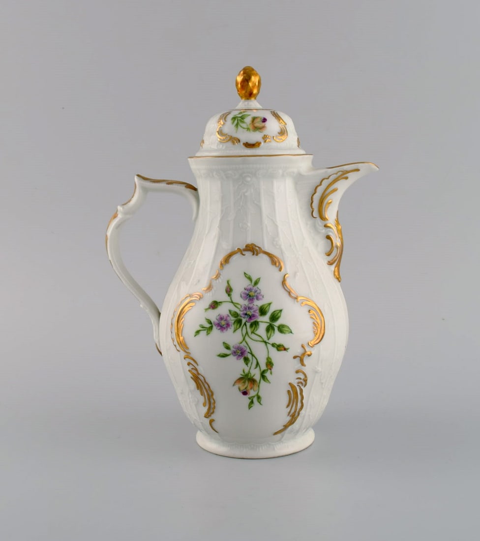 Rosenthal Sans Souci coffee pot, sugar bowl and cream jug. Hand-painted flowers, foliage in relief - 5