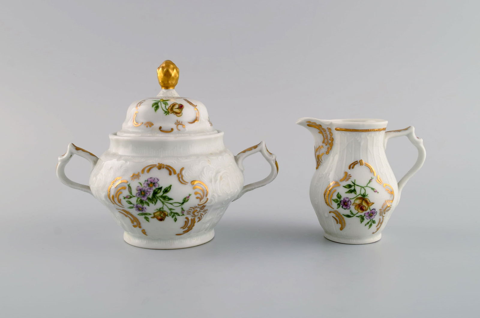 Rosenthal Sans Souci coffee pot, sugar bowl and cream jug. Hand-painted flowers, foliage in relief - 7