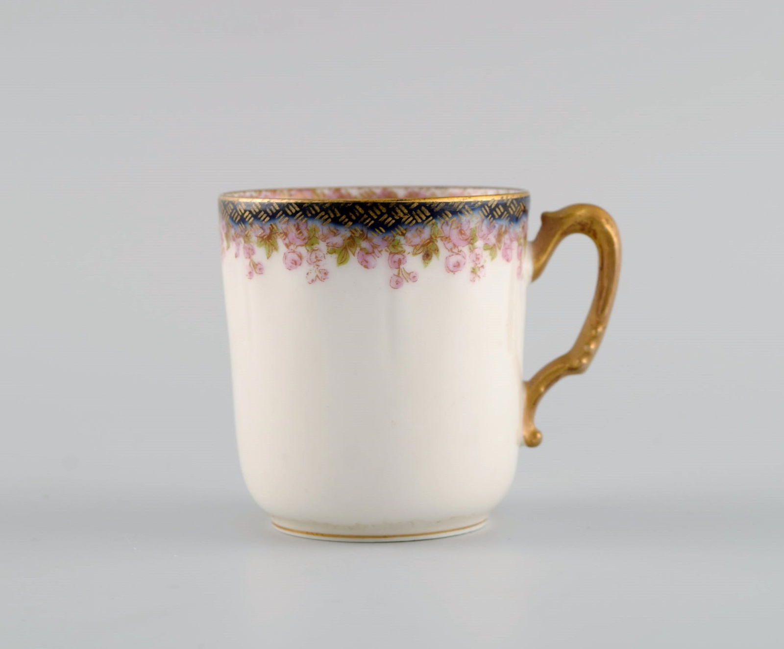 Limoges, France. 10 mocha cups with saucers in hand-painted porcelain. Pink flowers and gold edge. - 3