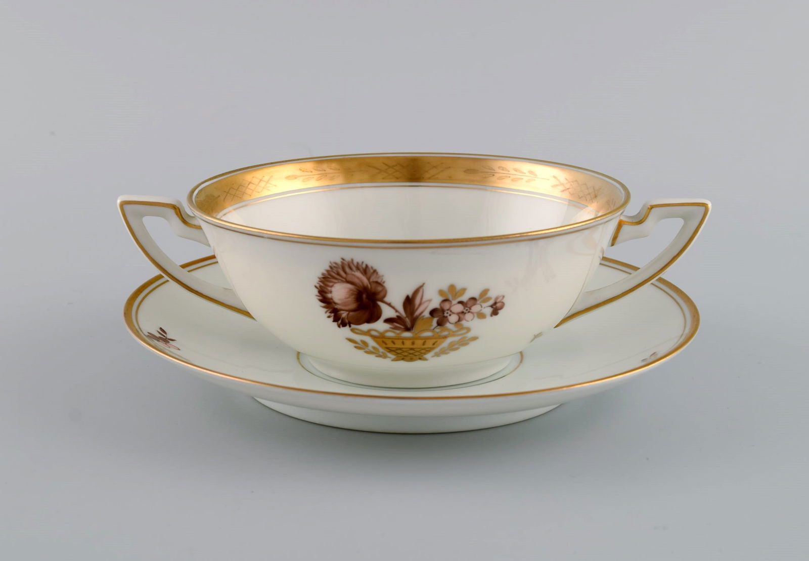 Twelve Royal Copenhagen Golden Basket bouillon cups with saucers. - 2