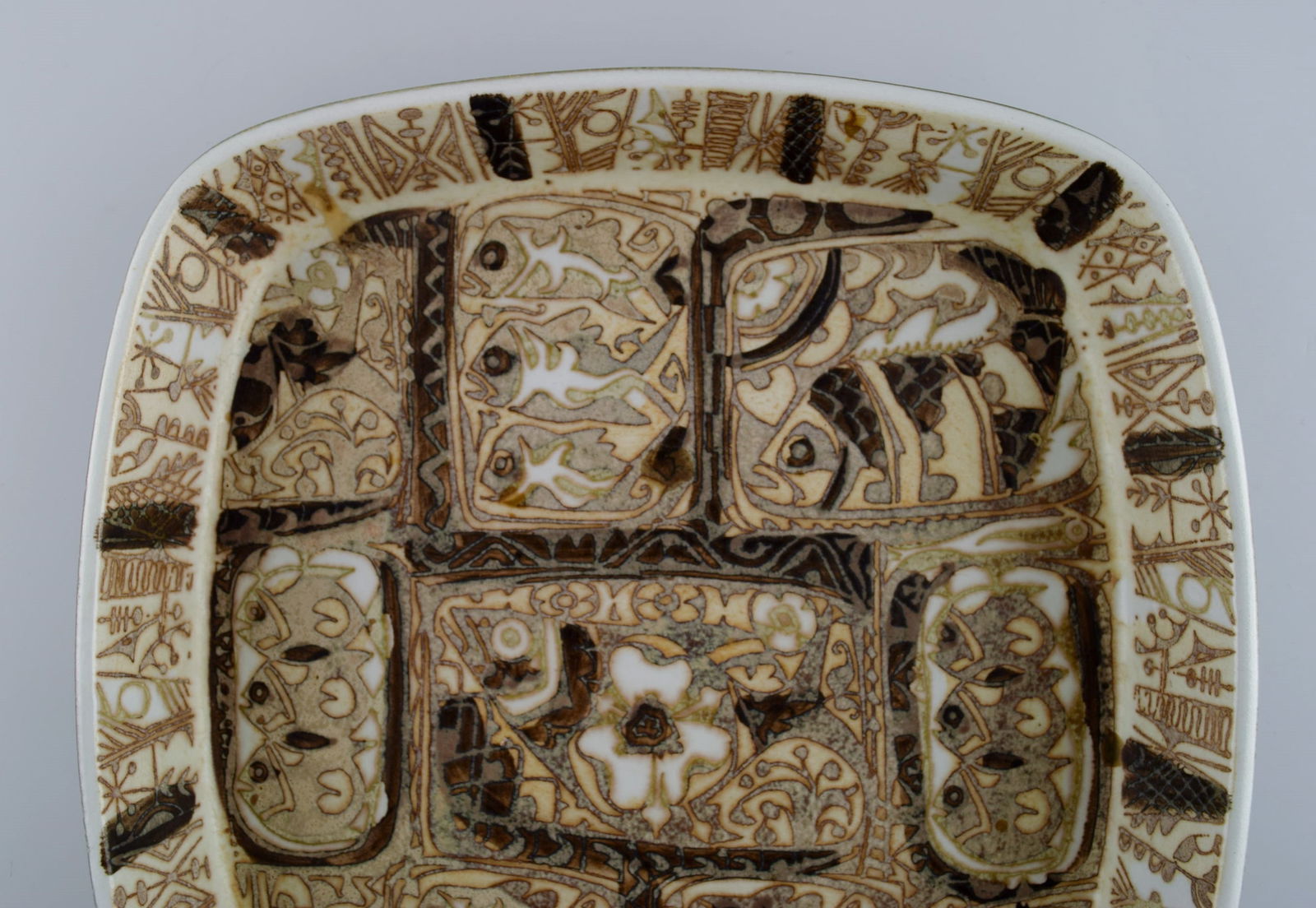 Nils Thorsson and Johanne Gerber for Aluminia, Royal Copenhagen. Square Baca dish decorated with - 2