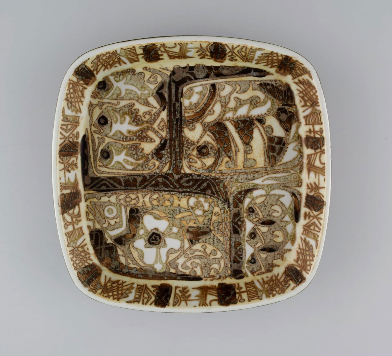 Nils Thorsson and Johanne Gerber for Aluminia, Royal Copenhagen. Two square Baca dishes decorated - 2