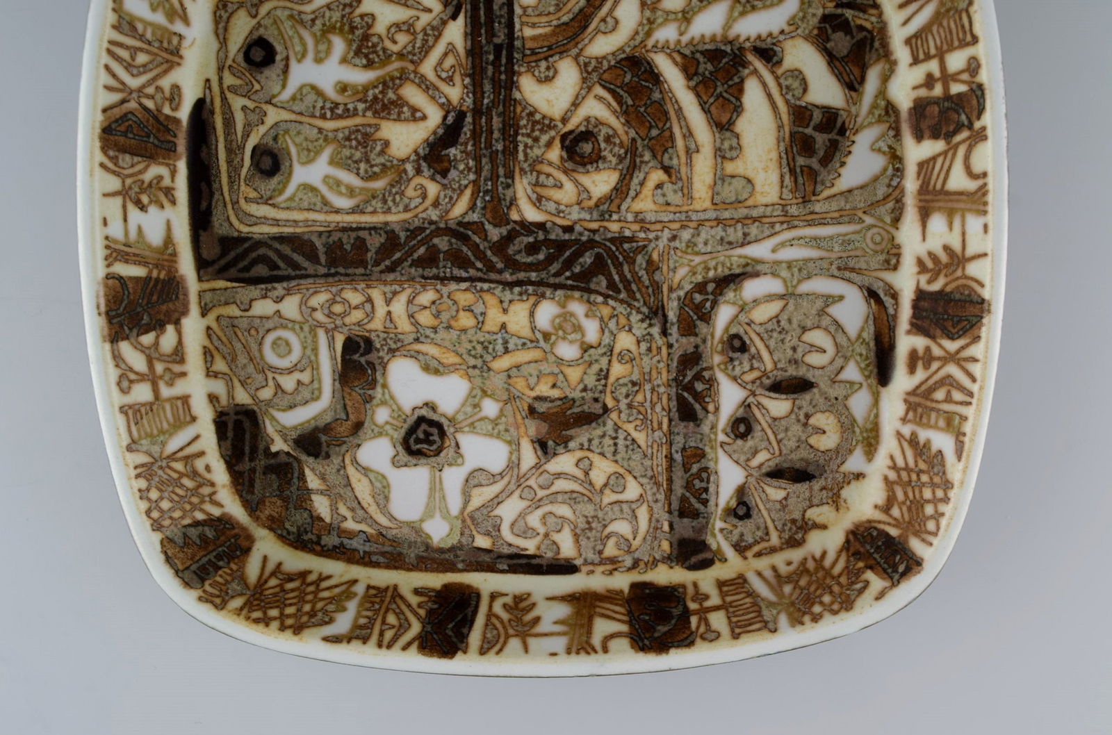 Nils Thorsson and Johanne Gerber for Aluminia, Royal Copenhagen. Two square Baca dishes decorated - 3