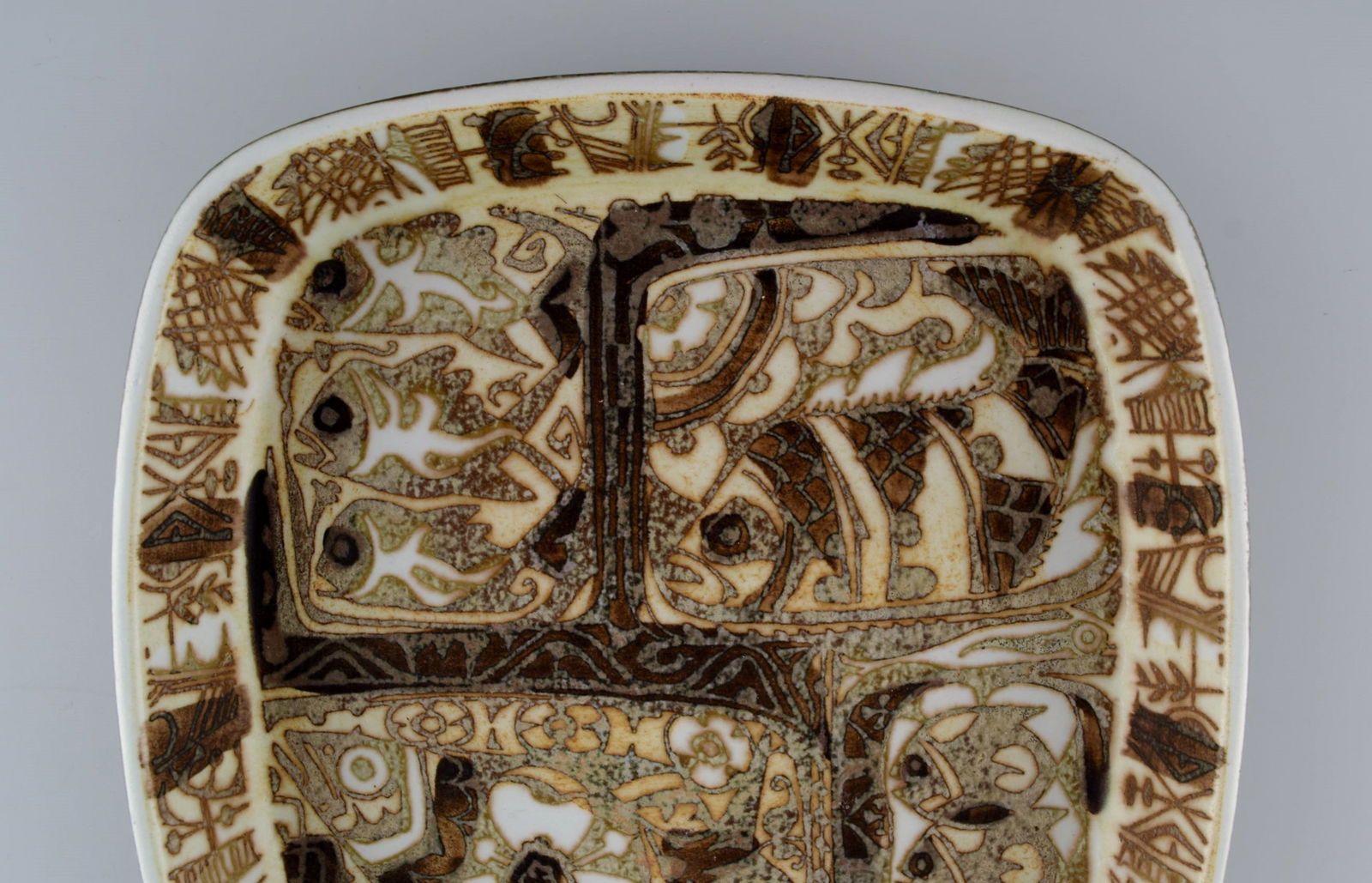 Nils Thorsson and Johanne Gerber for Aluminia, Royal Copenhagen. Two square Baca dishes decorated - 4