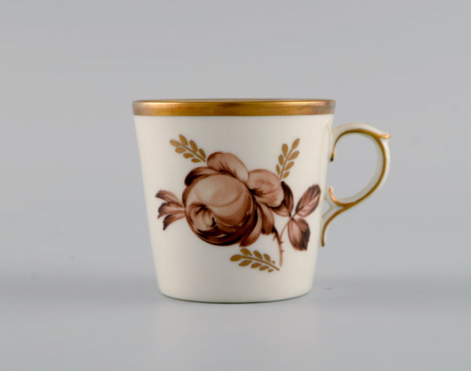 12 Royal Copenhagen Brown Rose mocha / coffee cups with saucers in hand-painted porcelain with - 2