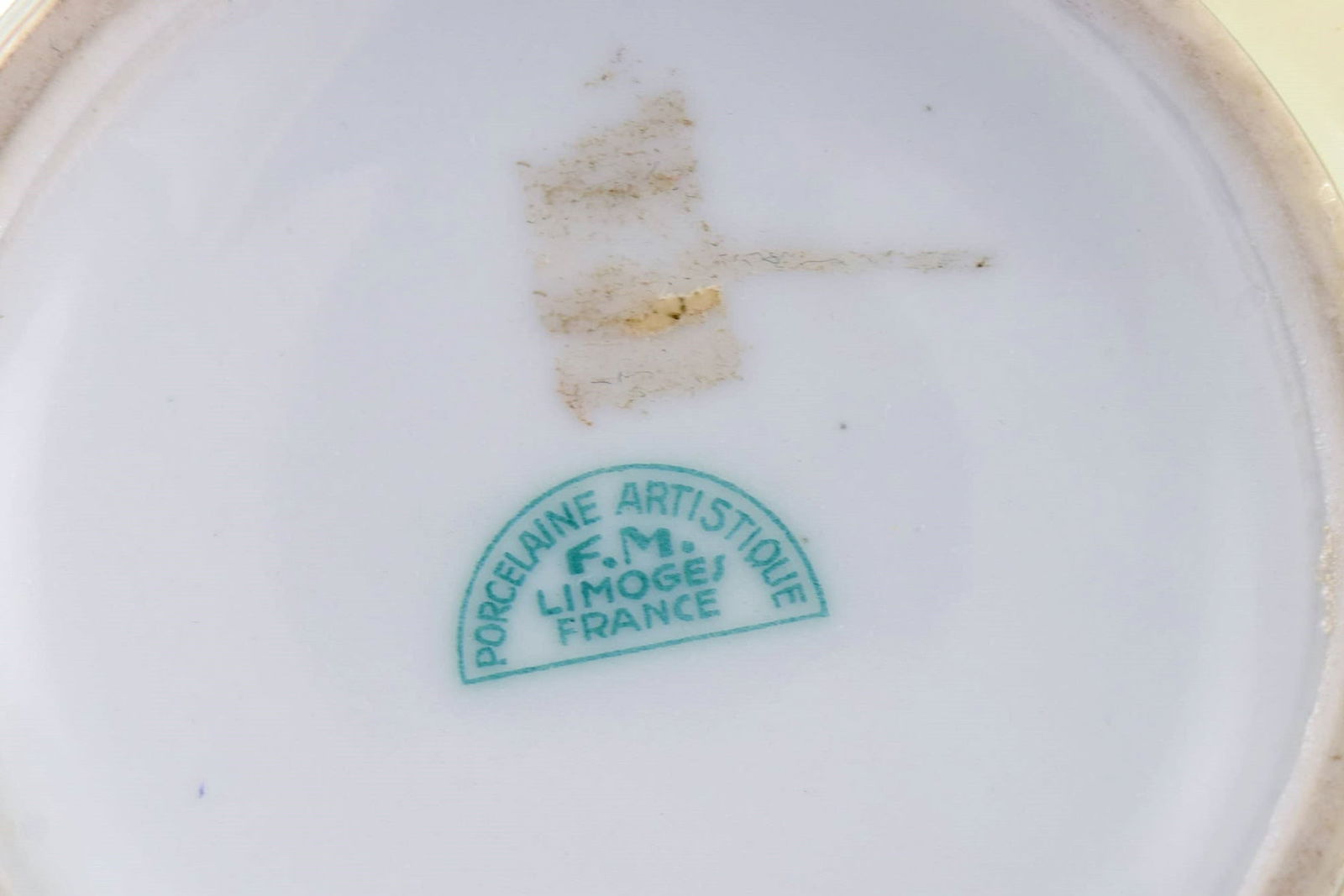 Limoges, France. Two perfume bottles, three vases and lidded box in hand-painted porcelain. Flowers - 8