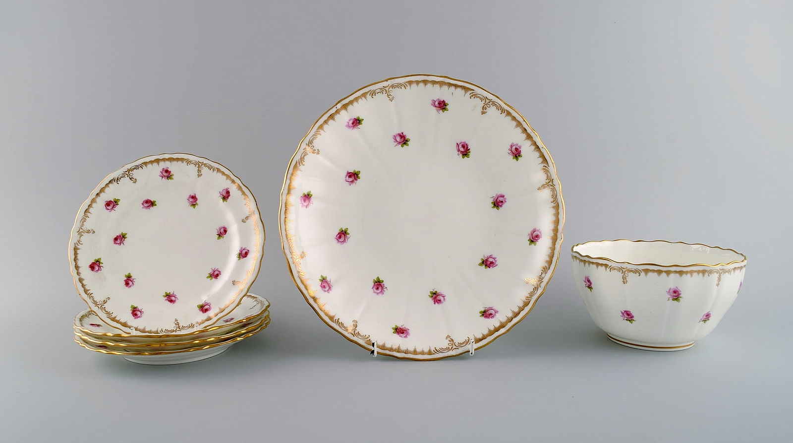 Mintons, England. Dish, bowl and four plates in hand-painted porcelain. Pink roses and gold (1 of 6)
