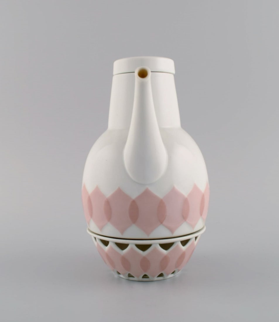 Bjørn Wiinblad for Rosenthal. Lotus porcelain service. Coffee pot with heater for tealight - 5