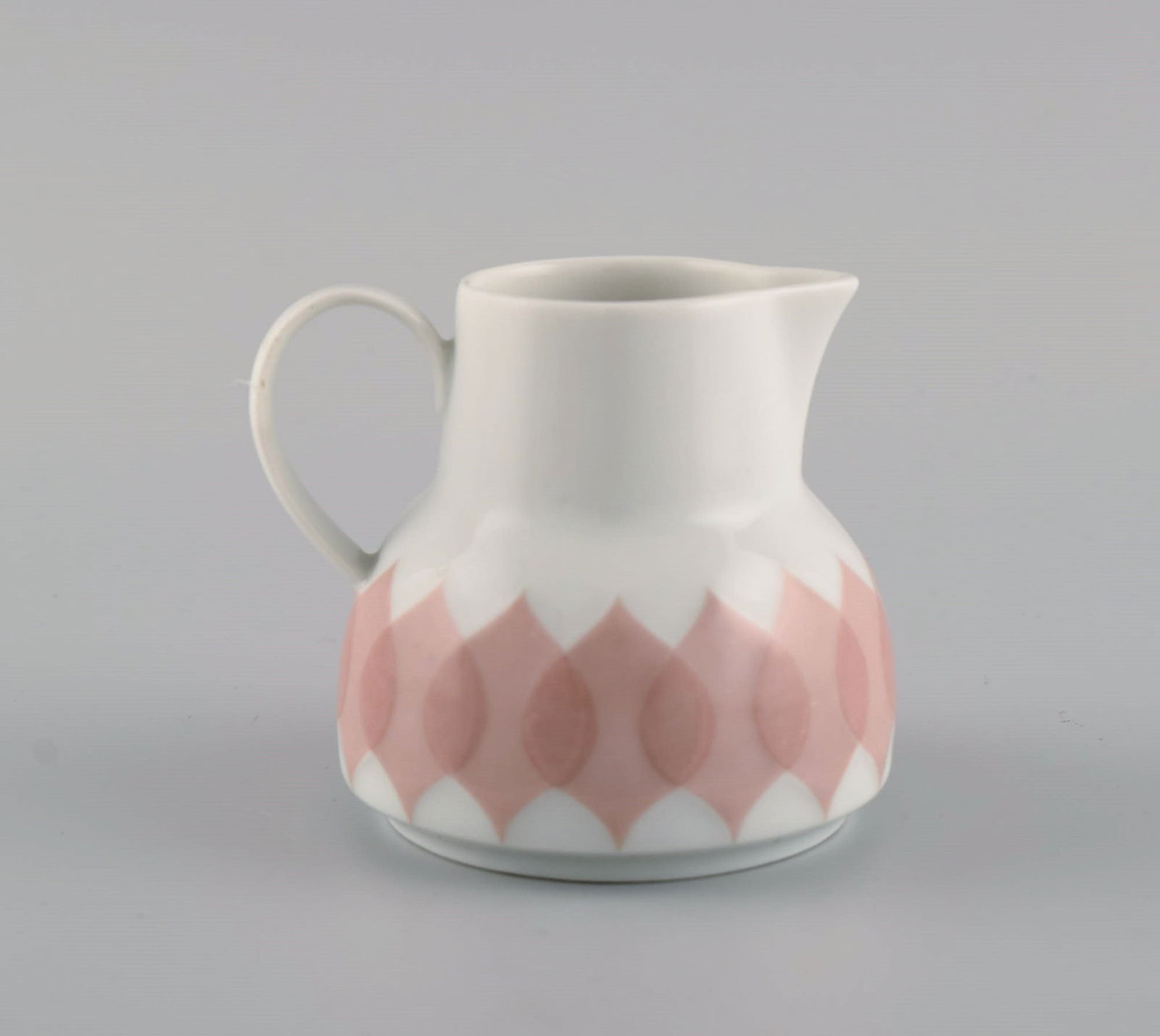 Bjørn Wiinblad for Rosenthal. Lotus porcelain service. Coffee pot with heater for tealight - 6