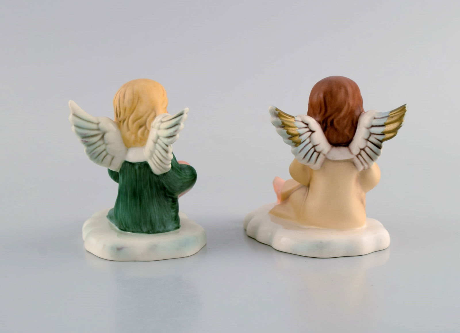 Goebel, West Germany. Two Christmas angels in porcelain. 1970s / 80s. - 2